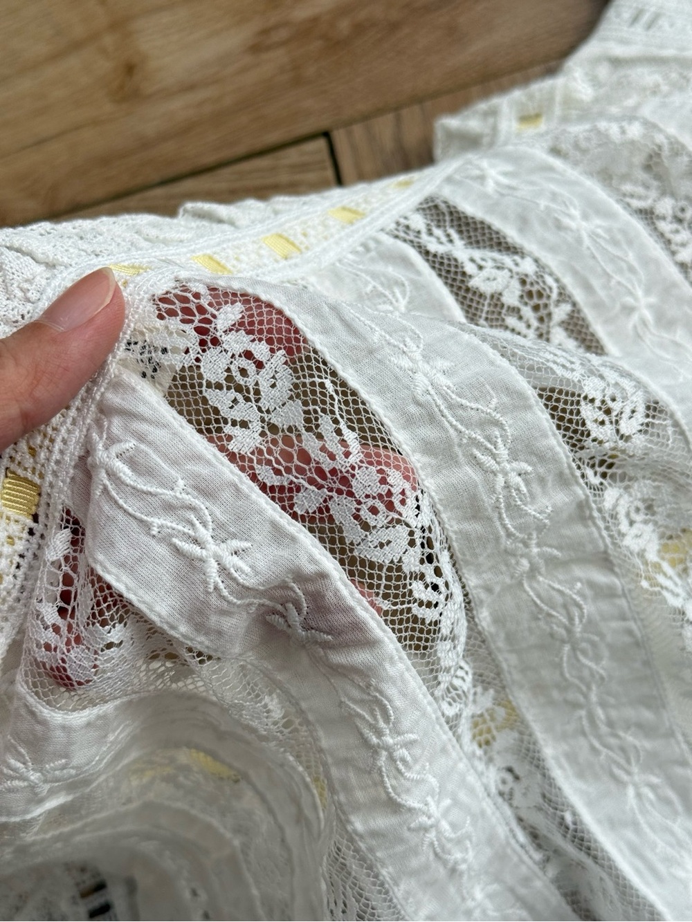 DOEN Vetiver Top in Salt - Picture 8 of 8